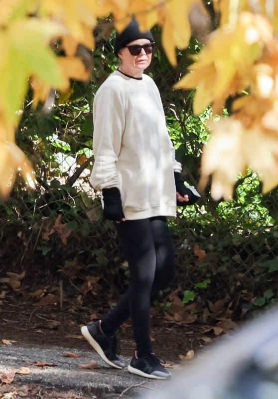 Ellen Pompeo at Griffith Park in Los Feliz 12/31/2021