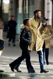 Elsa Pataky and Chris Hemsworth - Out in London 01/24/2022