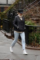 Emily Blunt - Out in New York City 01/03/2022
