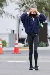 Kaia Gerber - Out in Los Angeles 01/10/2022