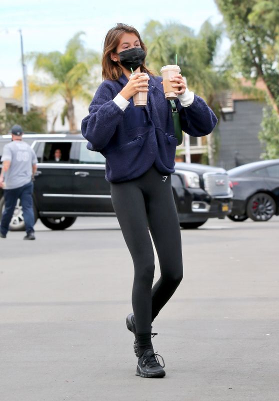 Kaia Gerber - Out in Los Angeles 01/10/2022