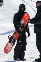 Kendall Jenner in a Cool Outfit - Snowboarding in Aspen 01/17/2022