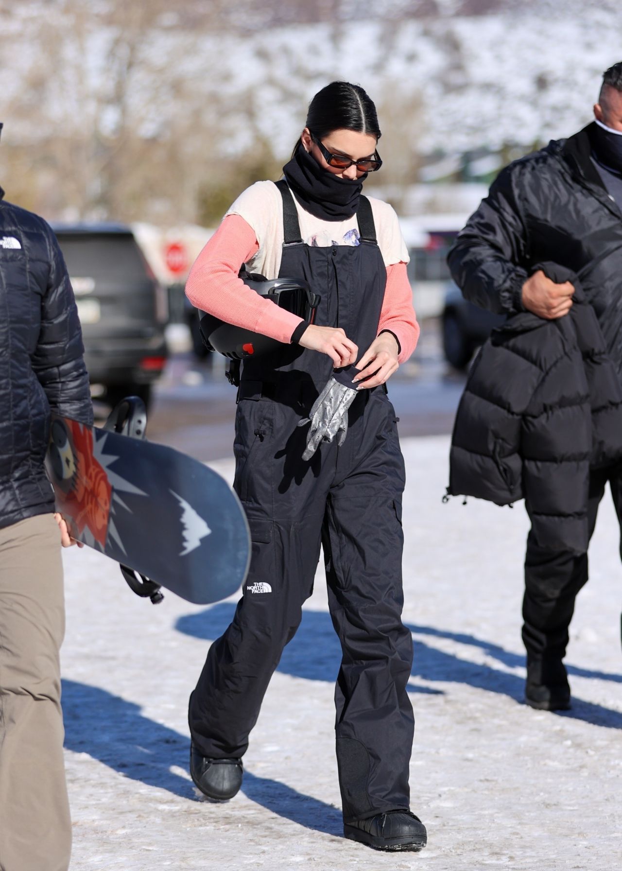 mesh sandwich dress Kendall Jenner in a Cool Outfit - Snowboarding in Aspen 01/17/2022 •  CelebMafia