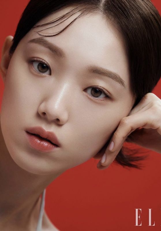 Lee Sung Kyung - Photographed for ELLE Magazine Korea January 2022