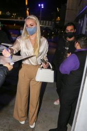 Lindsey Vonn at the Lakers Game in Los Angeles 01/19/2022