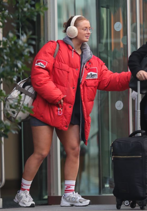 Maisie Smith - Leaving Her Hotel in Manchester 01/30/2022