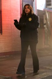 Mariska Hargitay and Kelli Giddish - "Law and Order: Special Victims Unit" Set in Brooklyn 01/04/2022