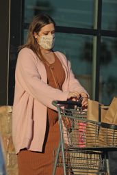 Mia Swier - Grocery Shopping at Gelson