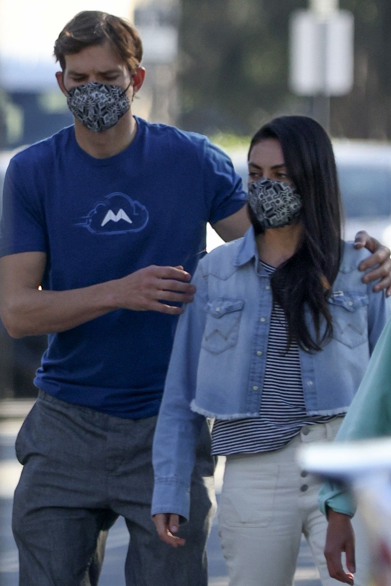 Mila Kunis and Ashton Kutcher - Out in Beverly Hills 01/26/2022 ...