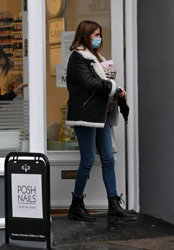 Millie Mackintosh - Out in West London 01/11/2022