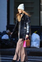 Olivia Palermo Street Style - New York 01/20/2022