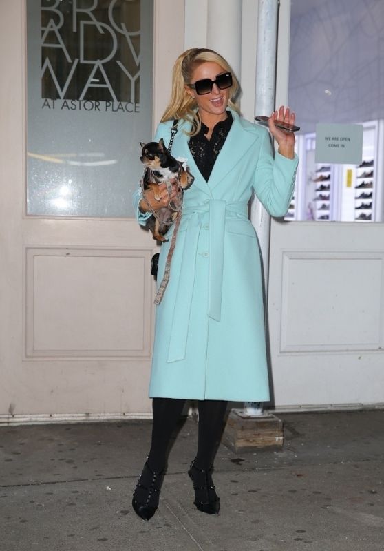 Paris Hilton - Leaves Her Apartment in New York 01/27/2022