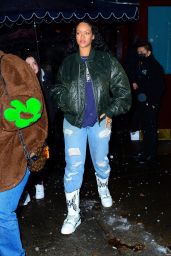Rihanna - Out in New York 01/16/2022