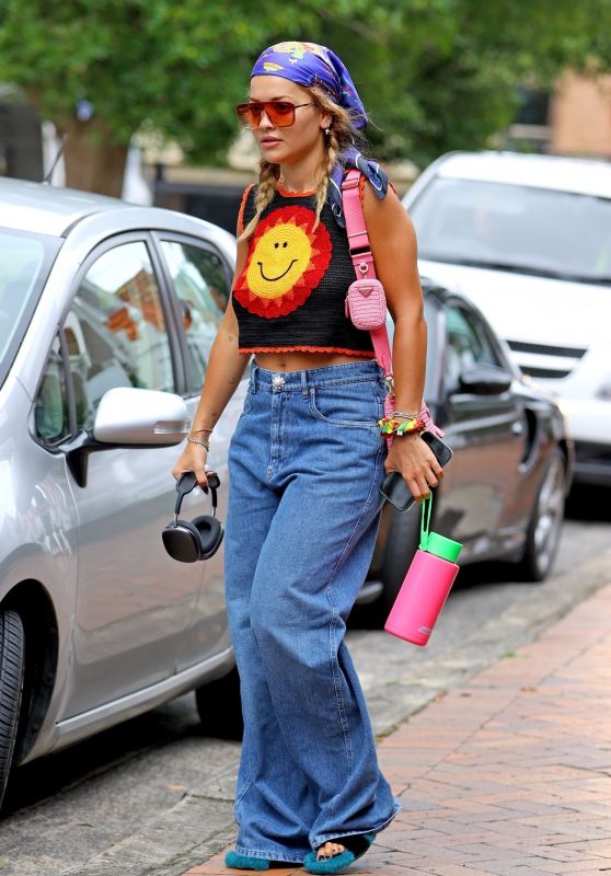  Rita Ora Street Style - Sydney 01/09/2022