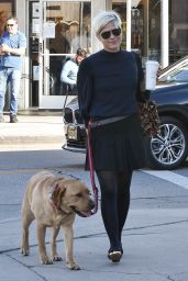 Selma Blair With a Cup of Coffee in Hand - Studio City 01/21/2022
