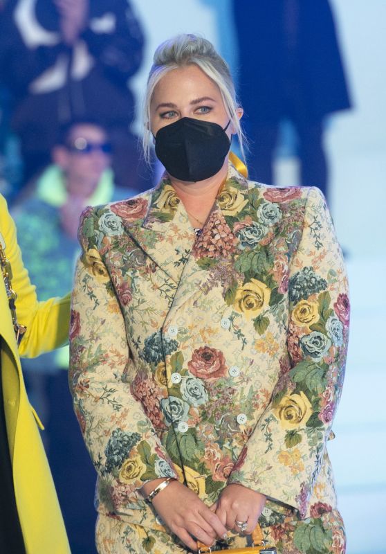Shannon Abloh - Louis Vuitton Menswear Show at Paris Fashion Week 01/20/2022