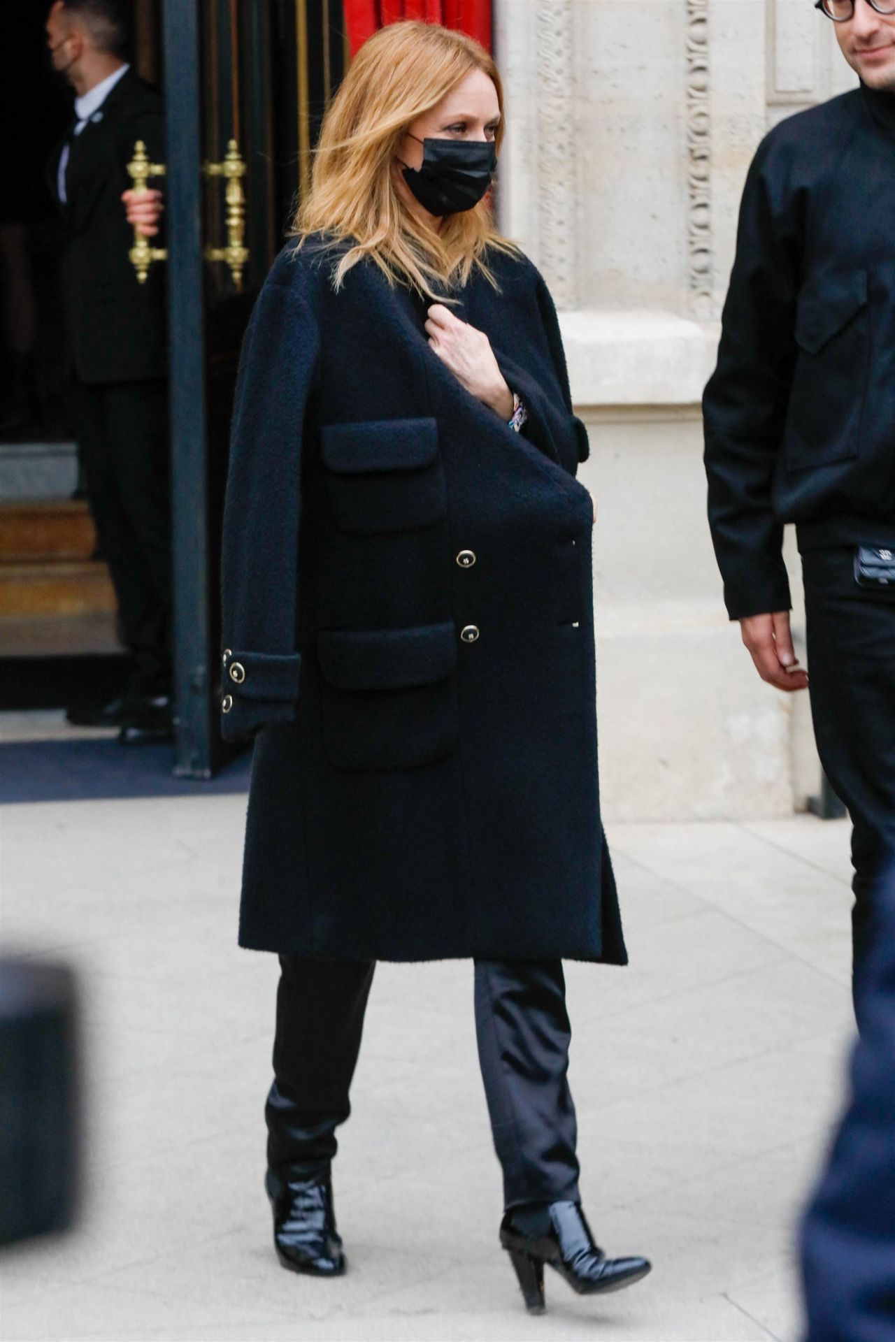 Vanessa Paradis Style, Clothes, Outfits and Fashion• Page 2 of 7