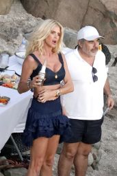 Victoria Silvstedt on the Beach in St Barths 01/08/2022