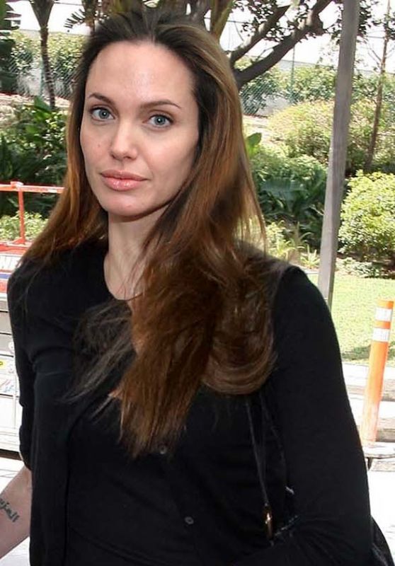 Angelina Jolie 02/02/2022