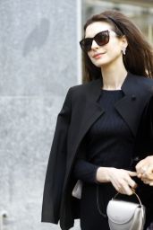 Anne Hathaway - Out in Milan 02/27/2022