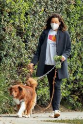 Aubrey Plaza - Walking Her Dogs in Los Feliz 02/15/2022