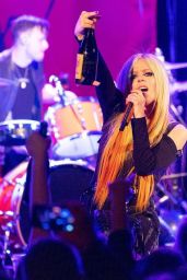 Avril Lavigne 02/27/2022