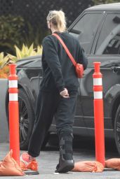 Cameron Diaz - Wear a Walking Boot in Beverly Hills 02/21/2022