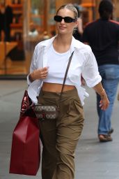 Domenica Calarco - Shopping at Bally Store in the CBD, Sydney 02/03/2022
