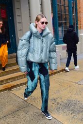 Gigi Hadid - Leaving the Khaite Fall Winter 2022 Fashion Show in NYC 02/13/2022