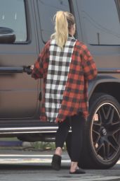 Hilary Duff - Out in Los Angeles 02/01/2022