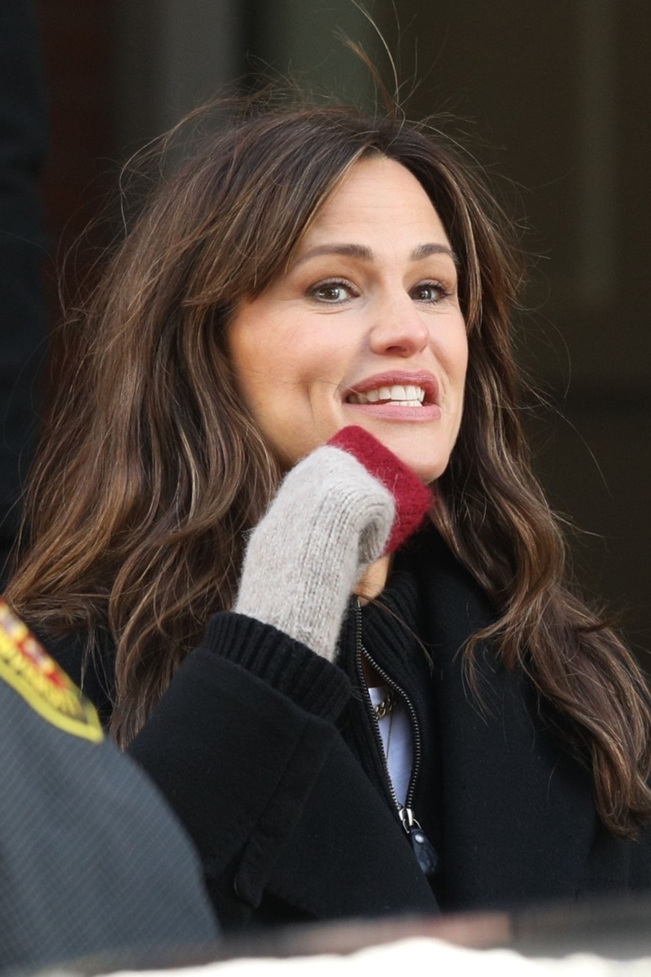 Jennifer Garner - Getting a Tour of Harvard Campus in Cambridge 02/05 ...