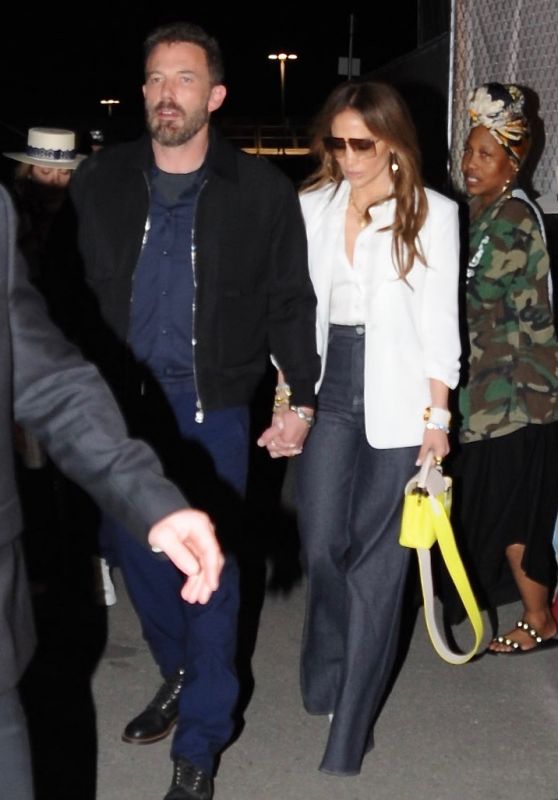 Jennifer Lopez and Ben Affleck - Leaving SuperBowl 2022 in Los Angeles 02/13/2022