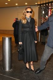Jennifer Lopez - Visits MTV Studios in New York 02/04/2022