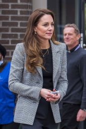 Kate Middleton - Visits a Parental Support Project in London 02/08/2022