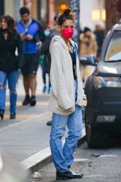 Katie Holmes - Out in New York 02/09/2022