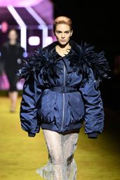 Kendall Jenner - Walking Prada Fashion at Milan Fashion Week 02/24/2022