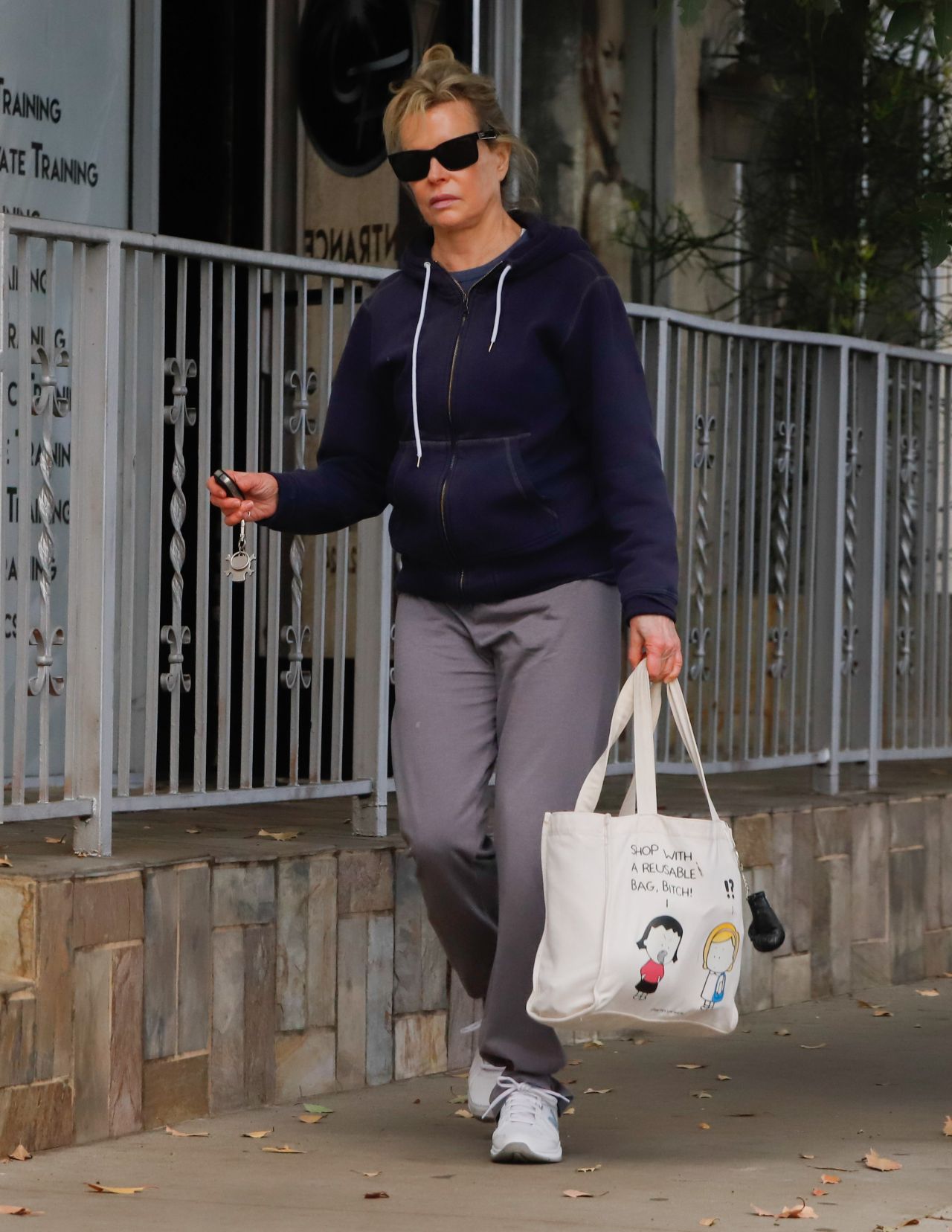 Basinger in out Angeles walk Los – a for Kim Kim Basinger