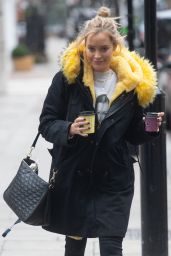 Laura Whitmore - Arrives at BBC Broadcasting House in London 02/20/2022