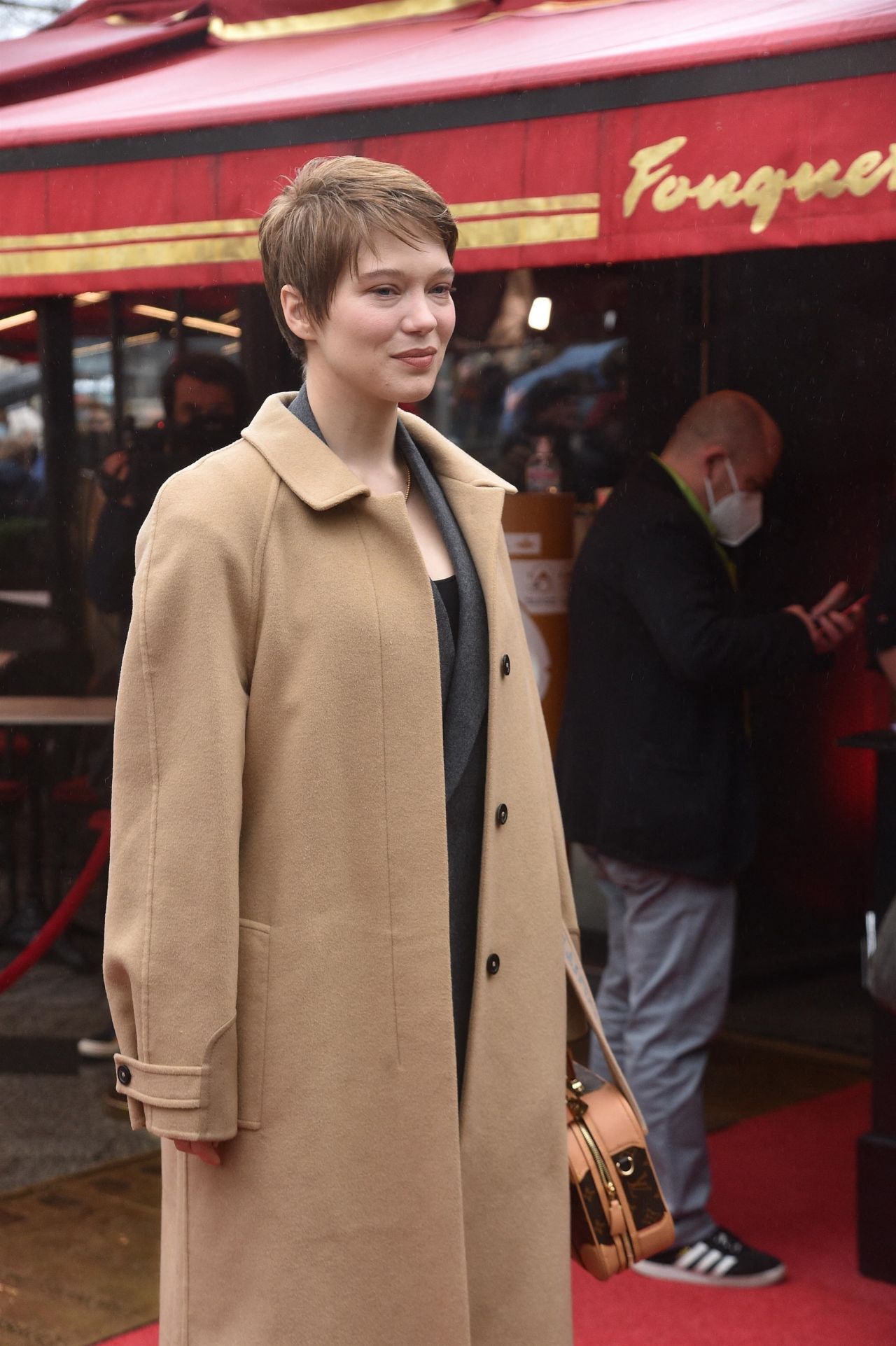 Lea Seydoux - Arriving at the Lunch For the Nominees of Cesar 2022 at  Fouquet's in Paris 02/06/2022 • CelebMafia