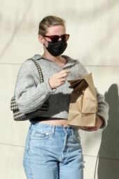 Lili Reinhart in Ripped Jeans - Vancouver 02/15/2022 • CelebMafia