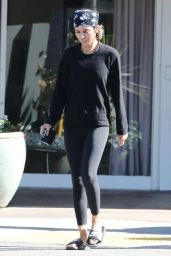 Lisa Rinna - Out in Los Angeles 02/17/2022