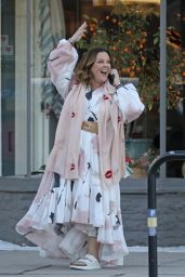 Melissa McCarthy - Out in Los Angeles 02/03/2022