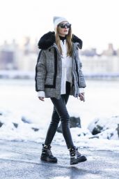 Olivia Palermo Winter Street Style - New York 01/30/2022