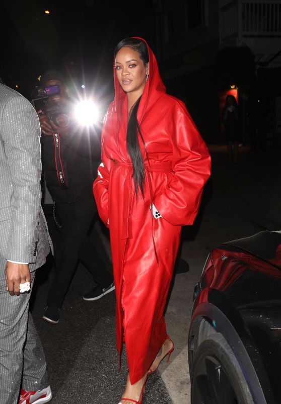 Rihanna Night Out Style - Giorgio Baldi Restaurant in Santa Monica 02/12/2022
