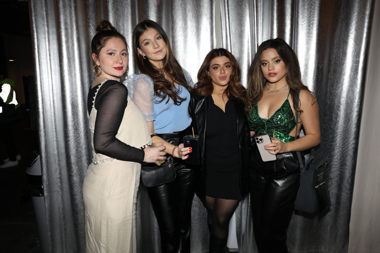 Sarah Jeffery and Emma Kenney – Pley Beauty Pop-up Event in LA 02/24