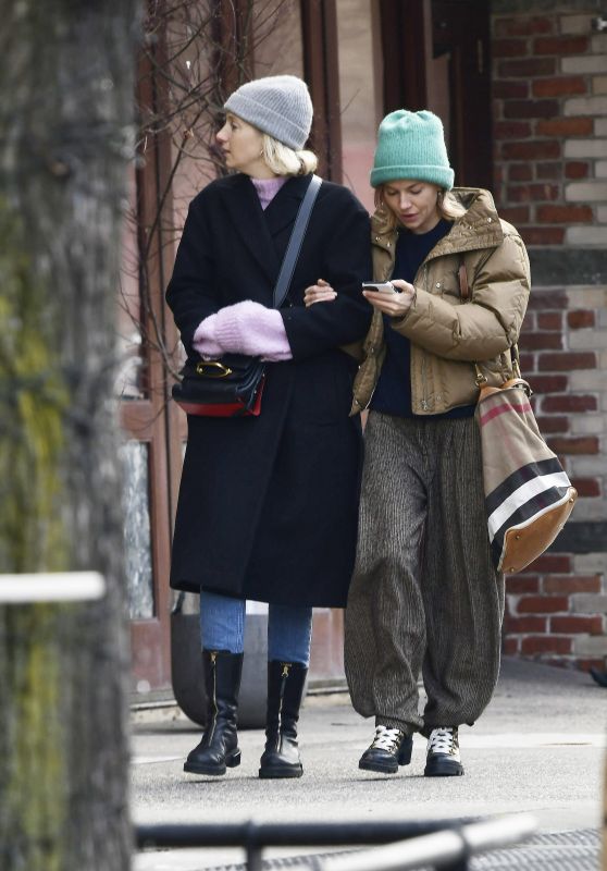 Sienna Miller and Savannah Miller - Out in New York 02/06/2022
