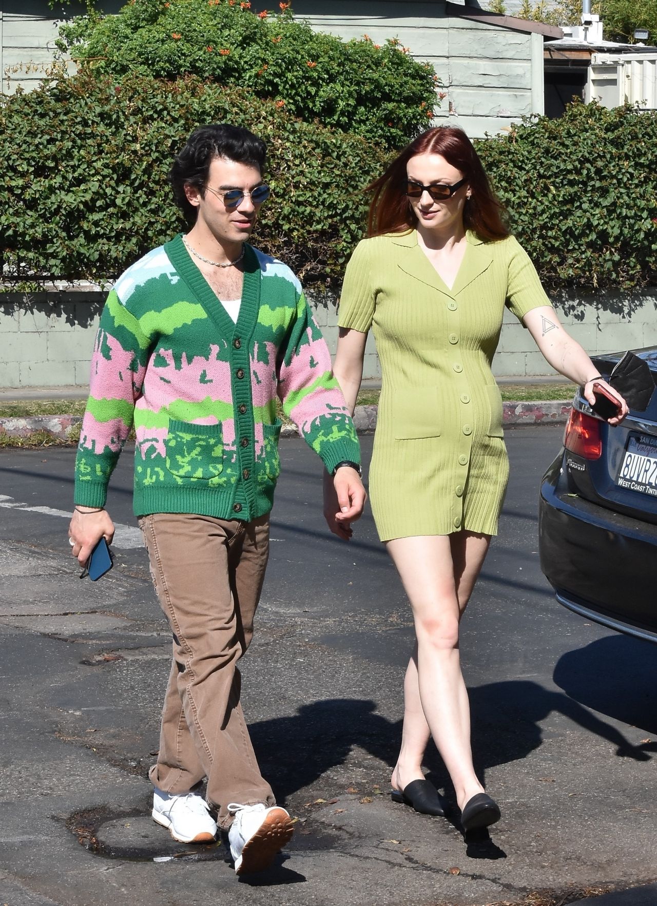 Joe Jonas, Sophie Turner Among Celebrities at Super Bowl LVI – NBC10  Philadelphia