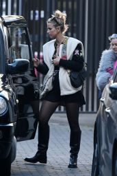 Vogue Williams - Out in West London 01/31/2022