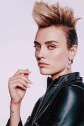 Wallis Day - Photoshoot February 2022