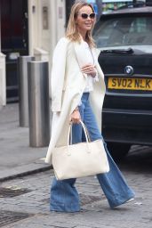 Amanda Holden Wearing Flared Denim Trousers - London 03/16/2022